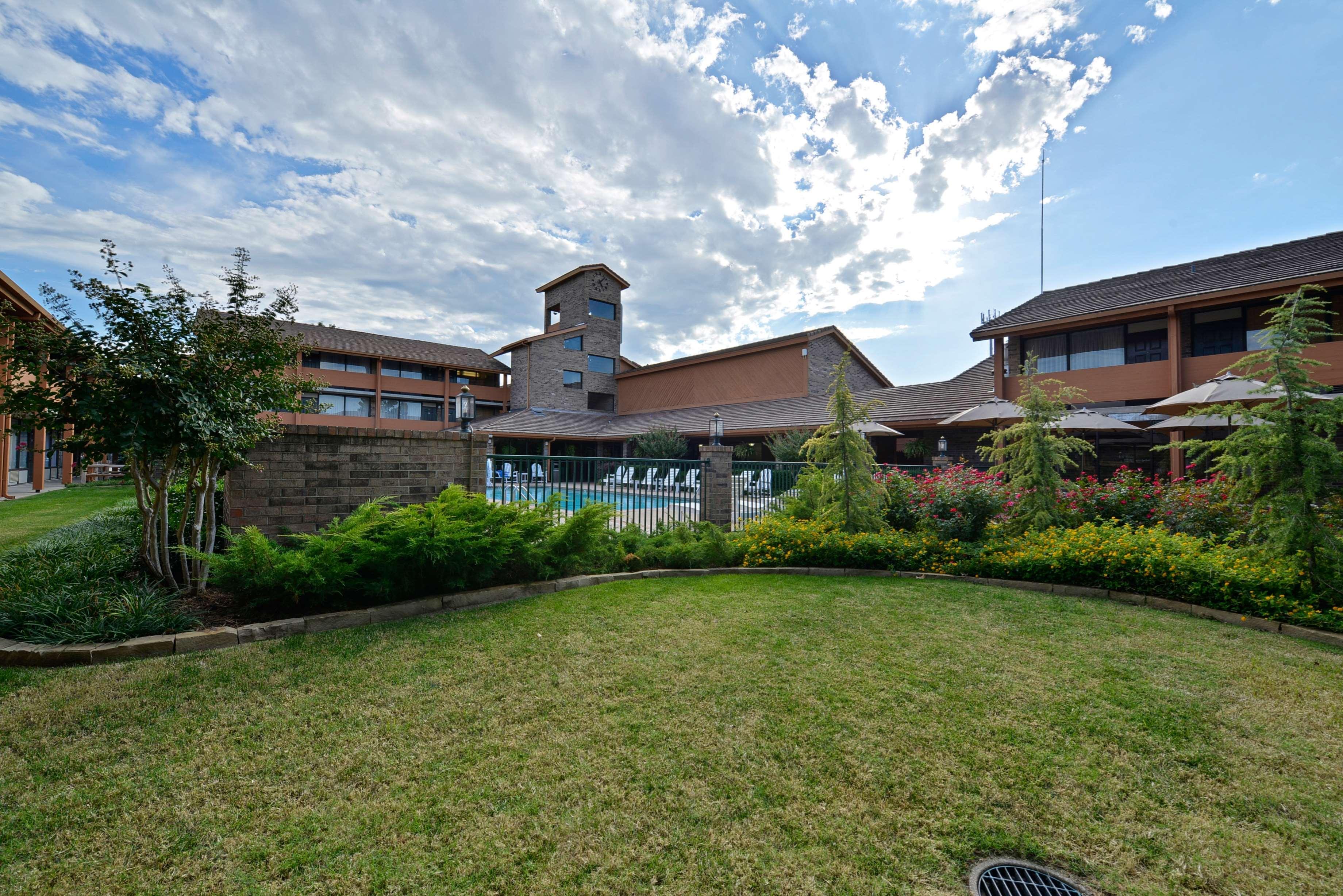 Best Western Plus Saddleback Inn And Conference Center Oklahoma City Exterior photo