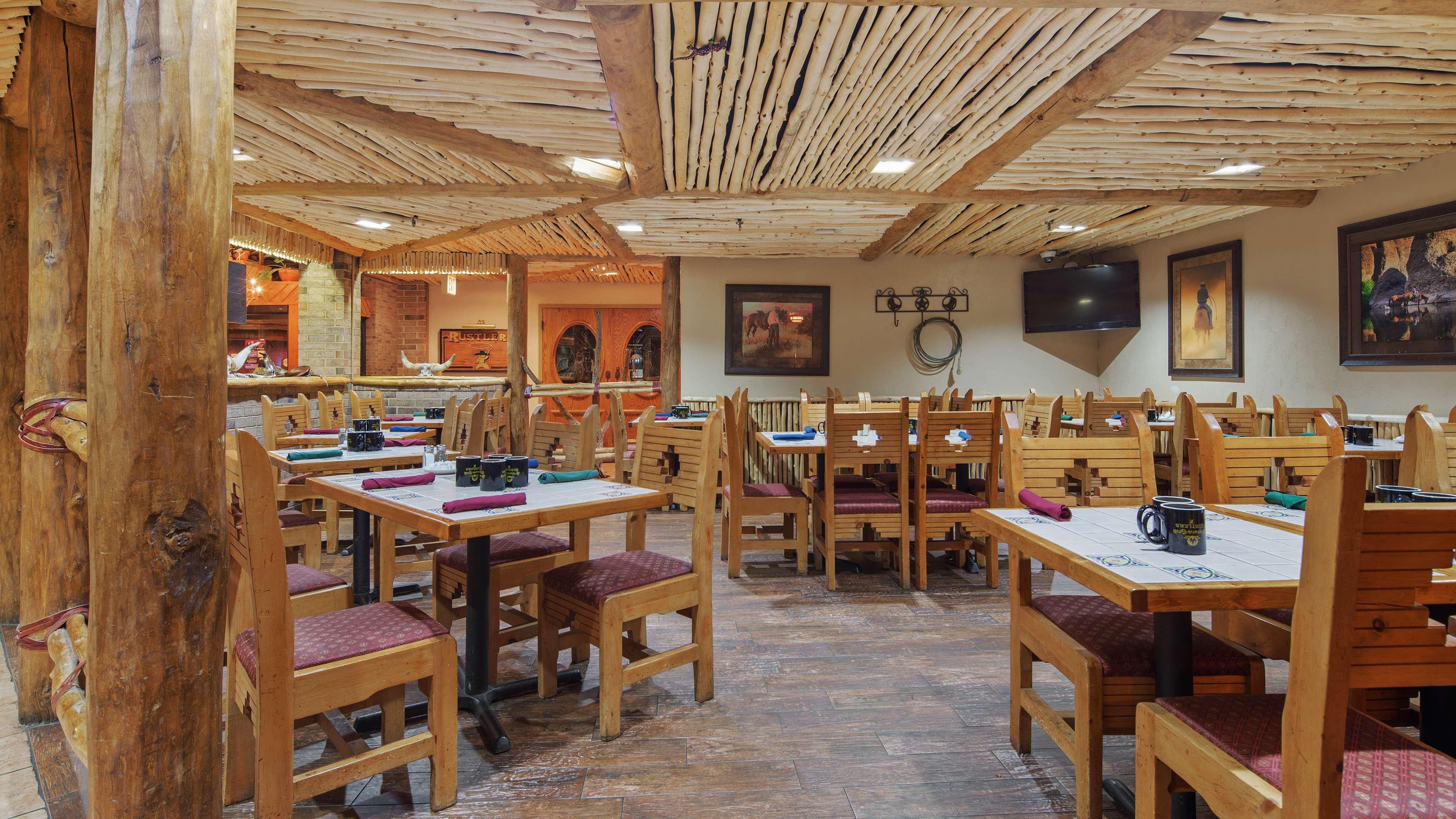 Best Western Plus Saddleback Inn And Conference Center Oklahoma City Exterior photo