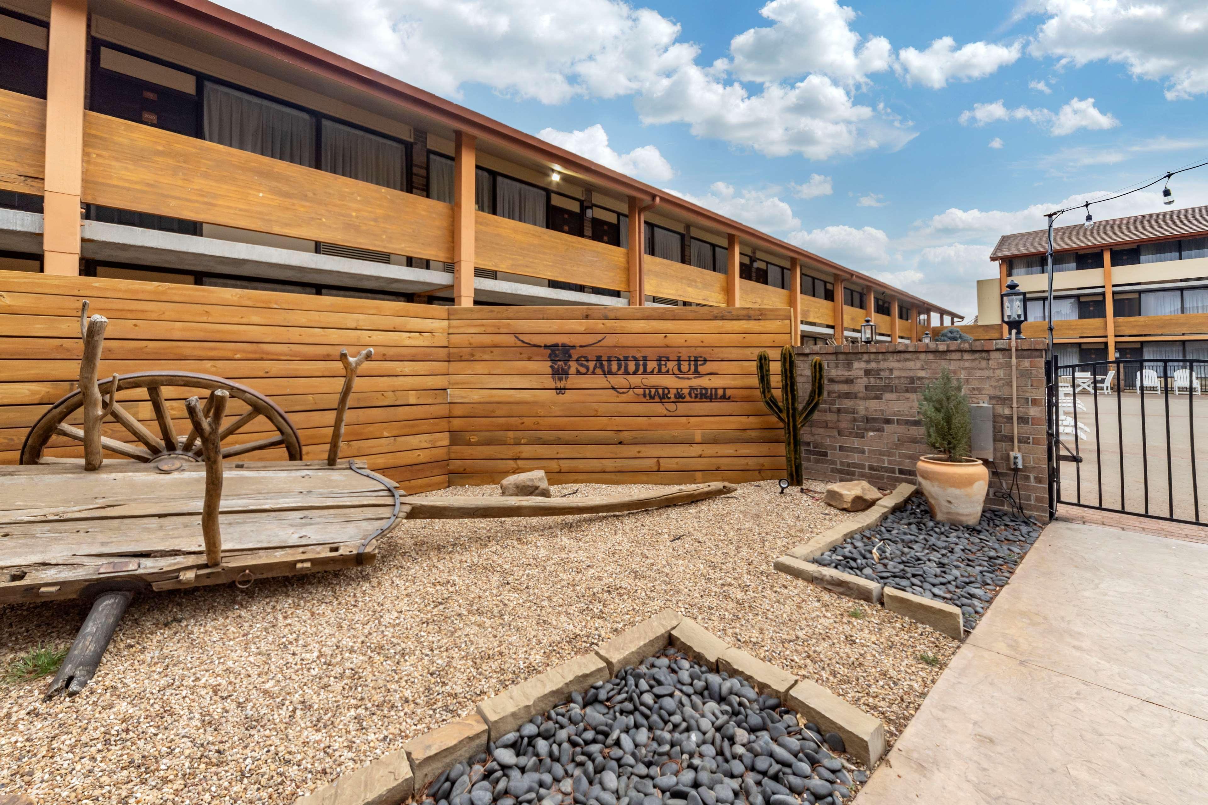 Best Western Plus Saddleback Inn And Conference Center Oklahoma City Exterior photo