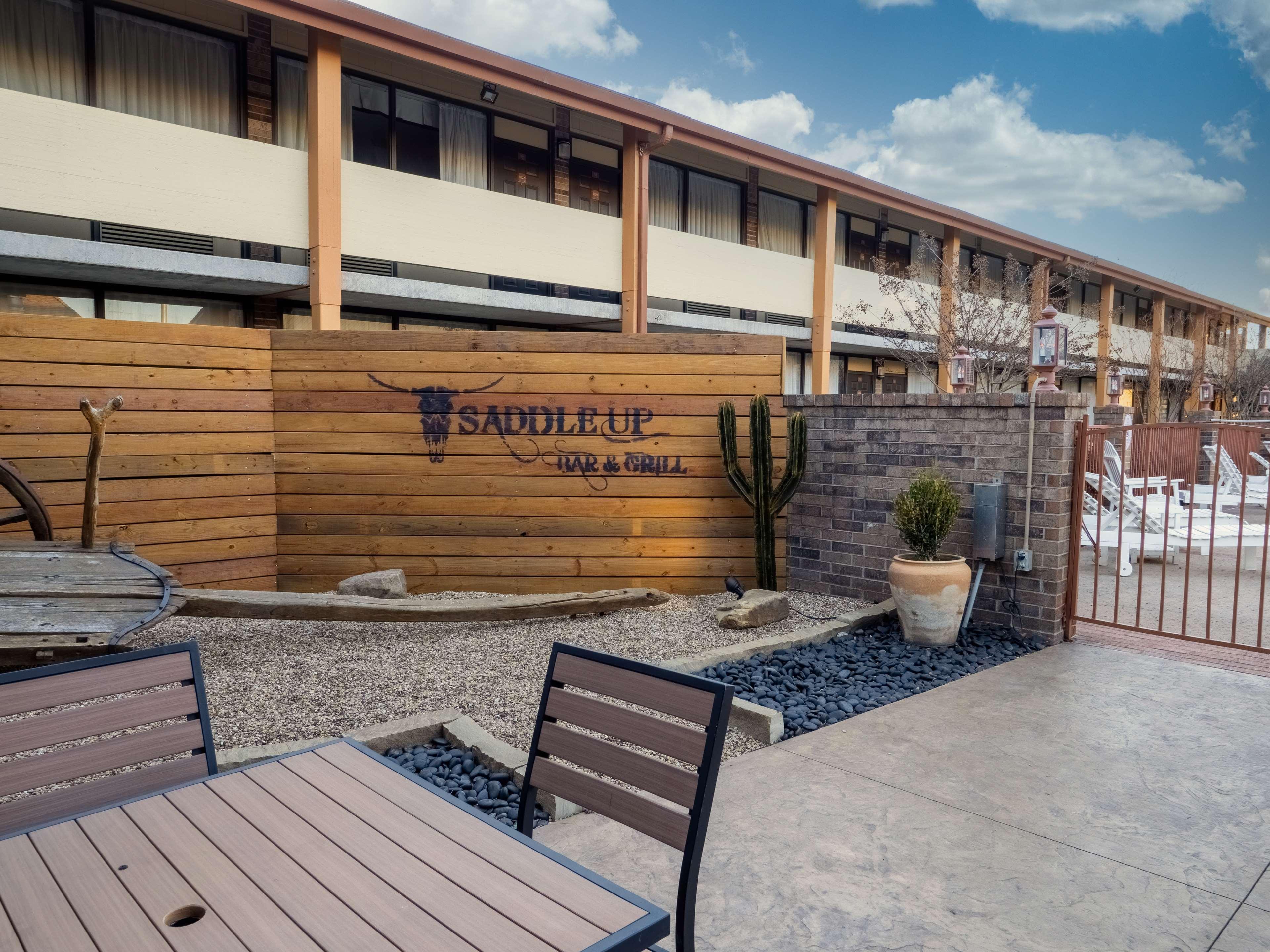 Best Western Plus Saddleback Inn And Conference Center Oklahoma City Exterior photo